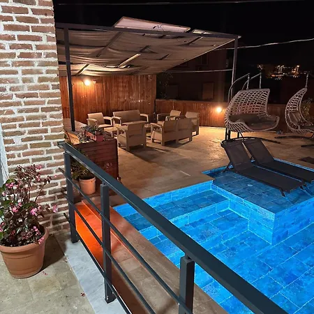 Duplex With Pool And Jacuzzi * דמרה