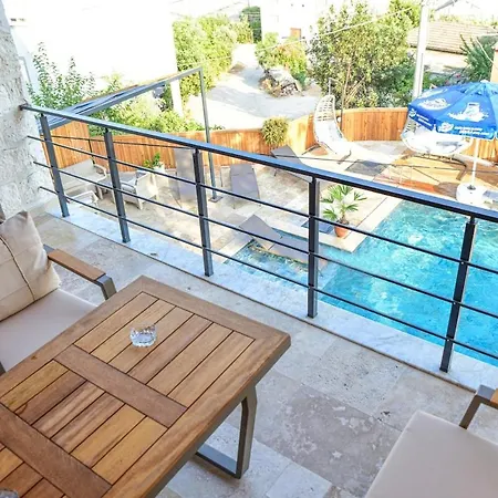 Duplex With Pool And Jacuzzi דירה