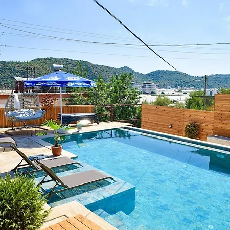 Duplex With Pool And Jacuzzi דירה *